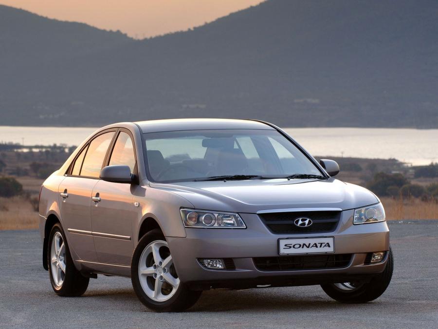  Hyundai Sonata 2005 года  (ZA) (фото 9 из 14)